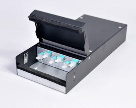 Consolidation Box, Stahl, 4 x LCPC, 50/125µm OM3 (2xLCPC duplex)
