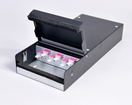 Consolidation Box, Stahl, 2 x LCPC, 50/125µm OM4 (1xLCPC duplex)