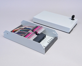 AP-Box, Flach, 4 x LCPC, 50/125µm OM4 (2xLCPC duplex)